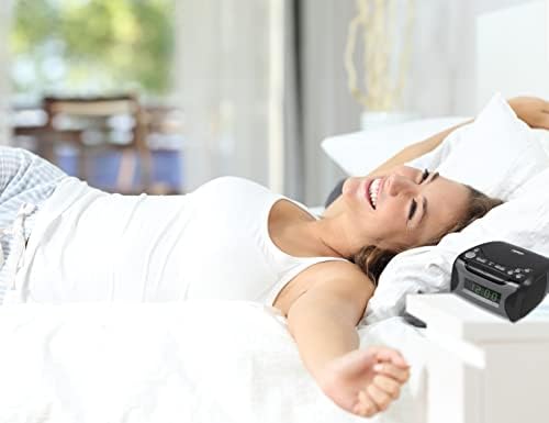 Digital Alarm Clock Radio with CD Player and USB Charge Port 1