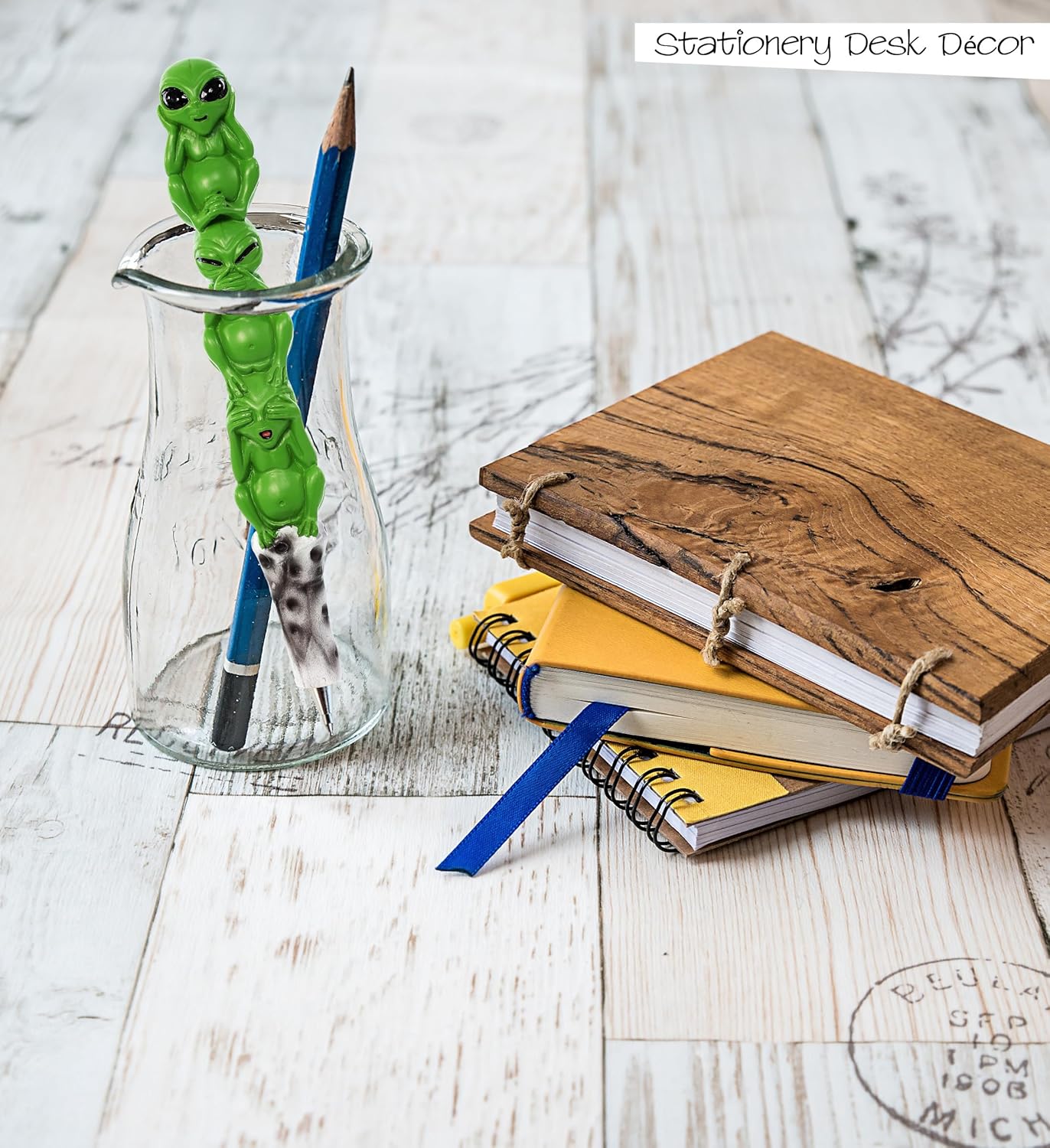 Three Wise Aliens Novelty Pen - 6 Inches Cool Fun Writing Tool